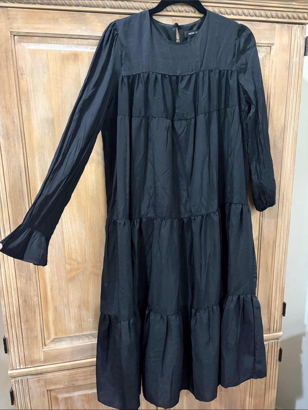 Miss Ord Black Long Sleeve Tiered Midi Dress - Elegant Silhouette